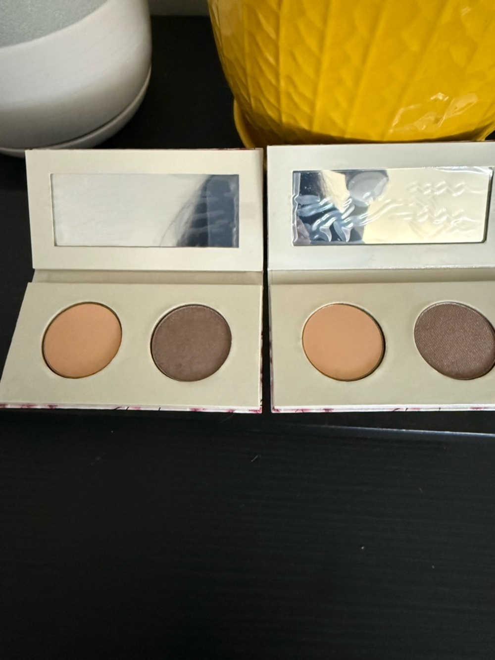 Mally Floral Eyeshadow Palette Duo 2x- frosted taupe - Picture 2 of 2